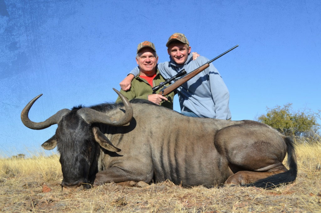 Hunting with Makhulu Game Lodge & Safaris